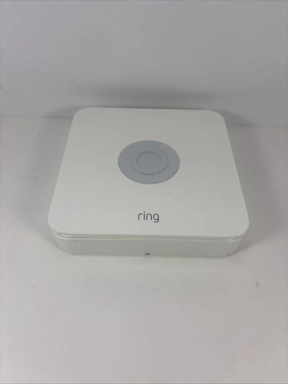 Ring Alarm Base Station -1st Gen- 4HB1S70EN0 w/ AC Adapter. Unknown Registration